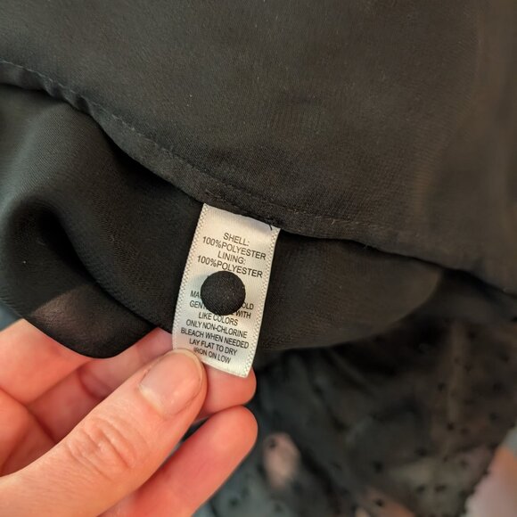 Black sheer polka dot blouse by Marc New York size medium - Picture 8 of 8